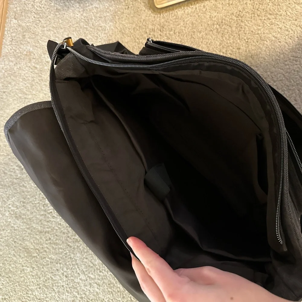 Esta Rer Laptop Satchel